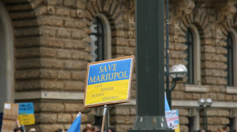 ukraine, flag, war, peace, protest, demonstration, hamburg, mariupol, oil, gas, blue yellow, no war, stop war, save ukraine, pray for ukraine, freedom, mariupol, mariupol, mariupol, mariupol, mariupol, stop war
